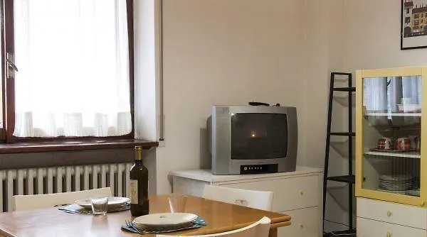 Apartment B&B Bayres House Milan